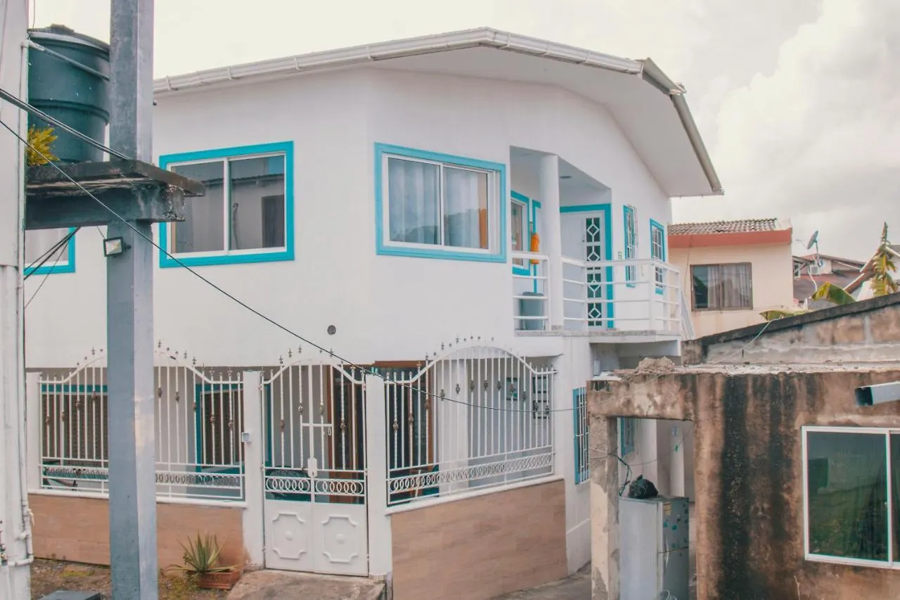 Inn Janeths Place Alojamiento